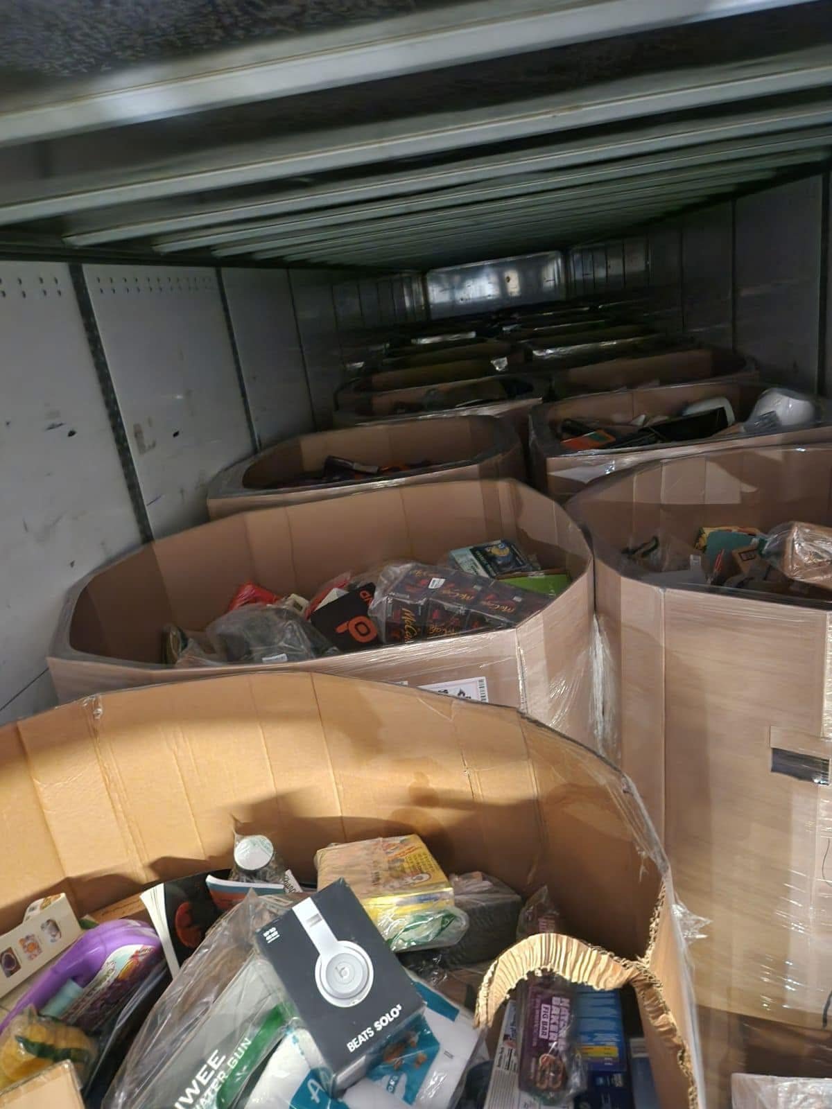 Amazon 7ft FC Apparel Truckload — Buy 7 Feet of Wholesale Resale Stock