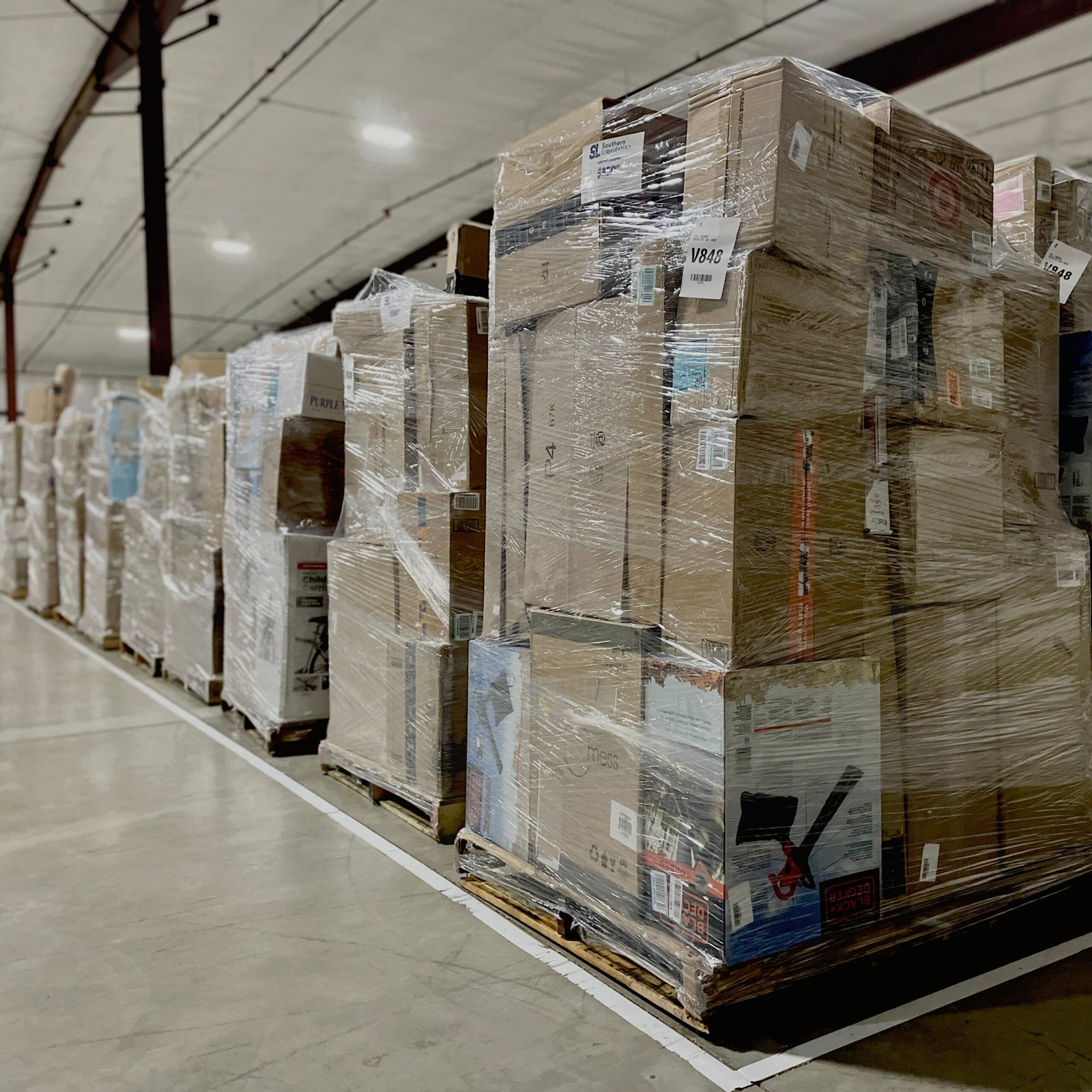 Amazon LPN Mediums Truckload: 24 Pallets of Wholesale Profit