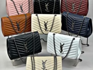 Buy 1 Women's Handbag Liquidation Pallet — 120+ Wholesale Purses