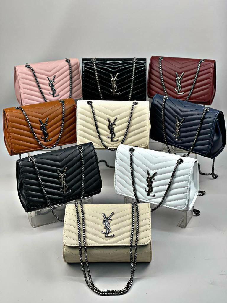 Buy 1 Women's Handbag Liquidation Pallet — 120+ Wholesale Purses