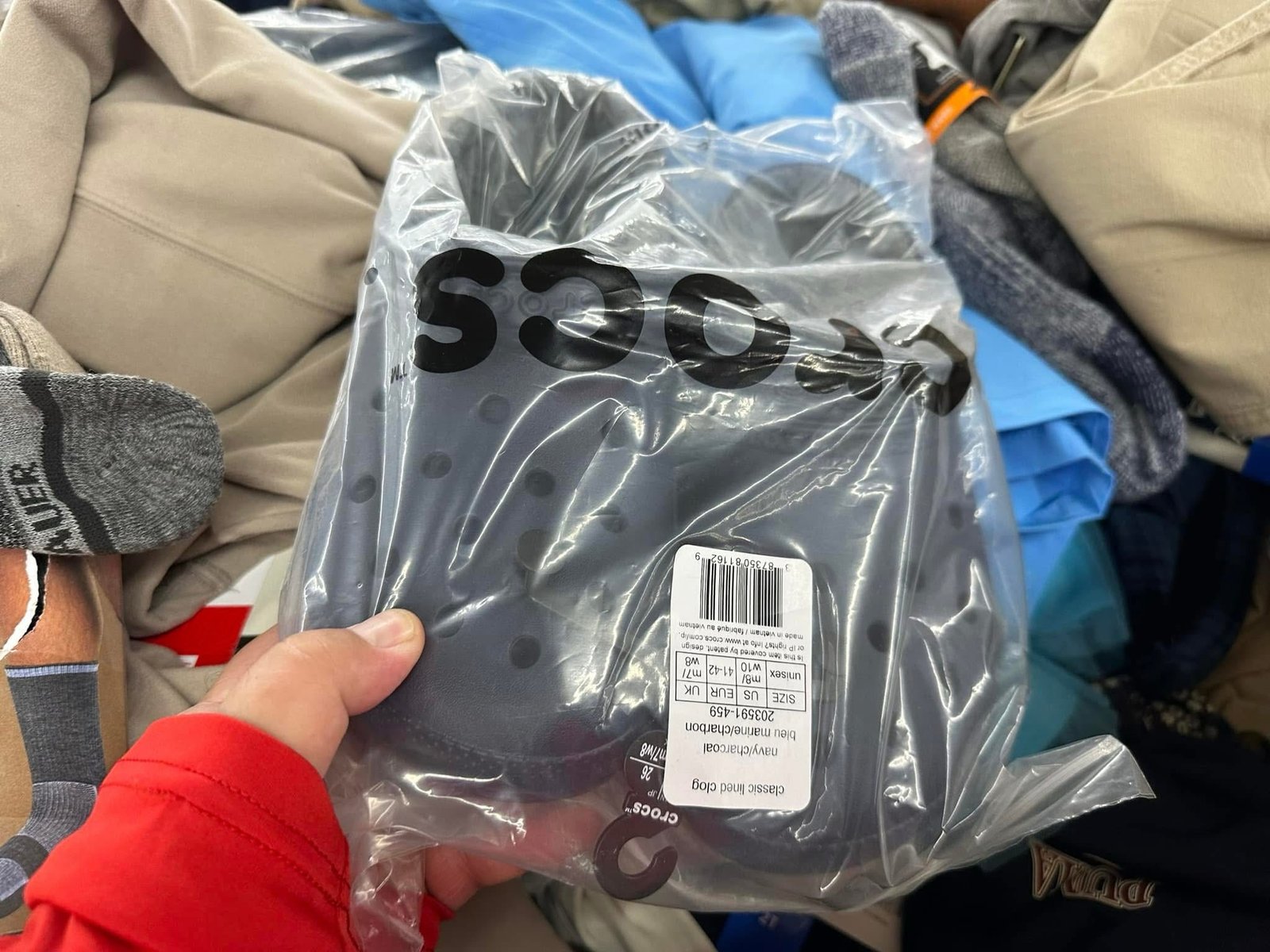 Buy Crocs Pallet 160 Pairs - Wholesale Footwear at $1,050