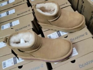 Buy UGG Shoes Liquidation Pallet — 120 Pairs Wholesale | $800