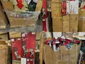 Home Depot Christmas Decor Pallet: Buy 100+ Holiday Items $550