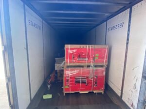Home Depot Housewares Truckload — 800+ Items at Wholesale