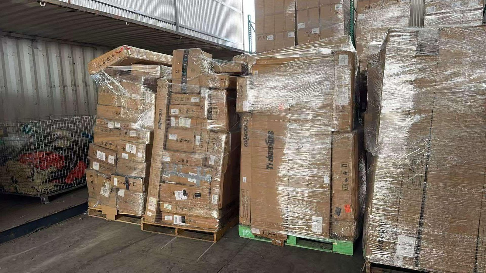 Tribesigns Furniture Truckload — 24-Pallet Wholesale Load
