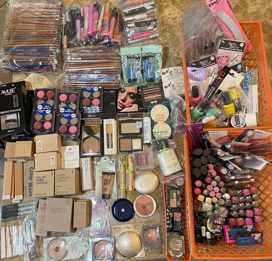 Wholesale Cosmetics Liquidation Pallet: 500+ Units of Bulk Beauty